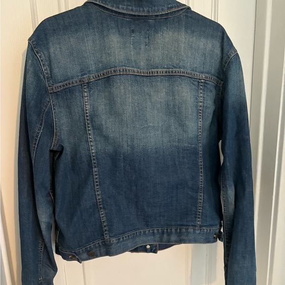 GAP Women's Classic Blue Jean Jacket - Picture 2 of 2